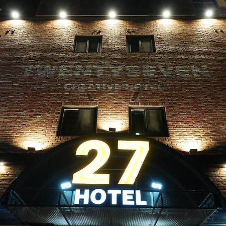 27 Hotel Anjang Kültér fotó